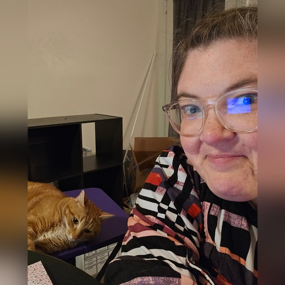 Meet your Posher, Crystal - Picture 4 of 11